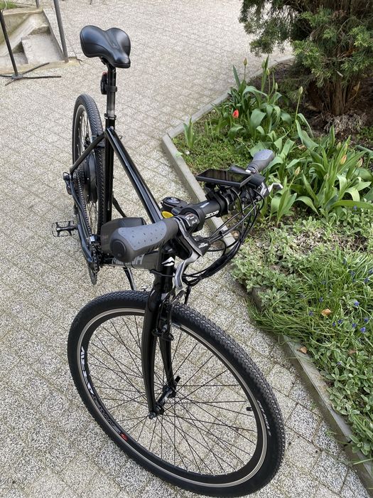 Rower crossowy Merida ze wspomaganiem elektrycznym rozm. 58 cm, 3x9 de