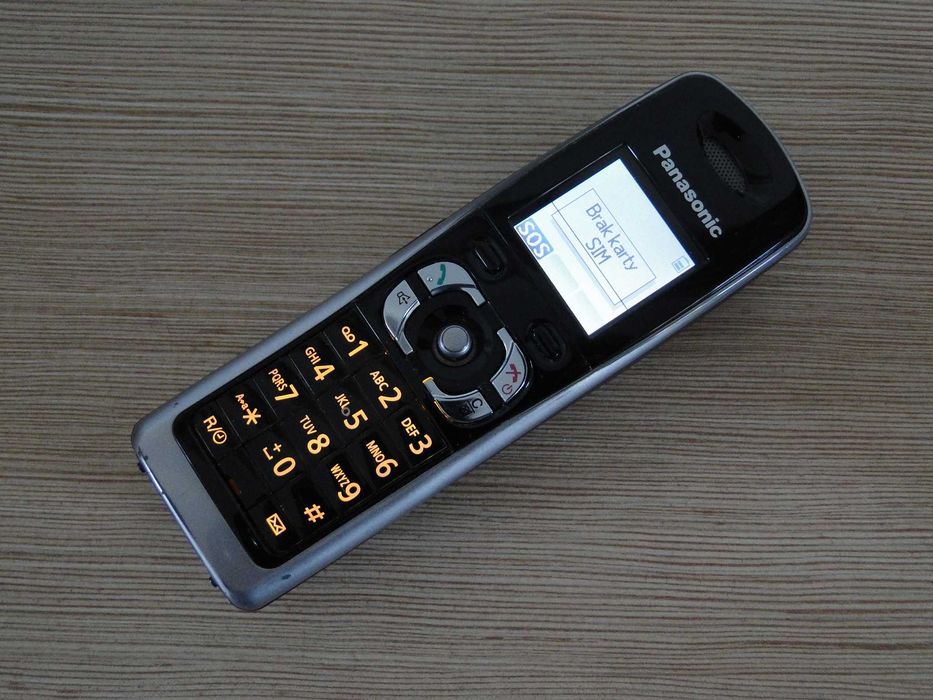 PANASONIC KX-TW201 Komórkowy telefon Panasonic KX-TW201 na kartę SIM