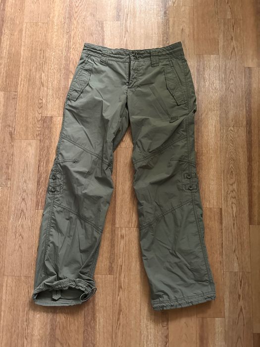 Штани Nike на затяжках