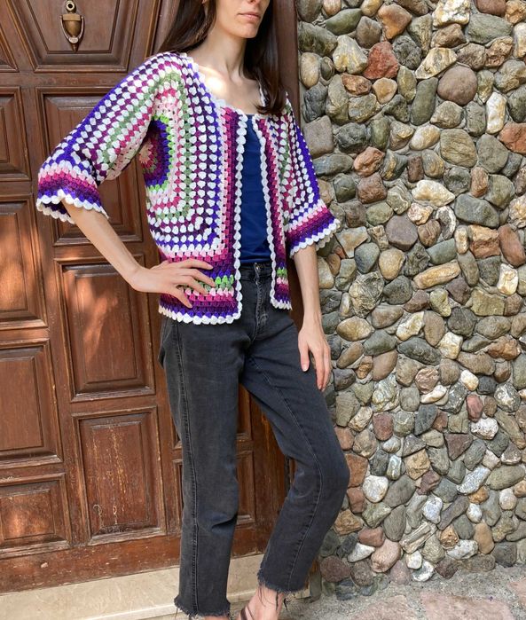 Casaco Muhler Cardigan Crochet lã para mulher feito a mao /  roxo