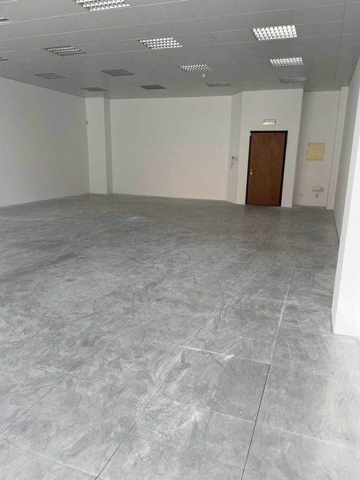 Escritório Amplo para Arrendar | Centro Domingos Jardo – Agualva Cacém