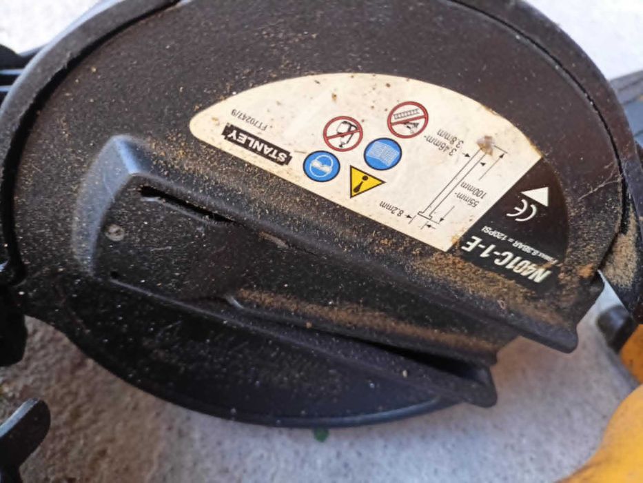 Gwoździarka pneumatyczna -STANLEY BOSTITCH