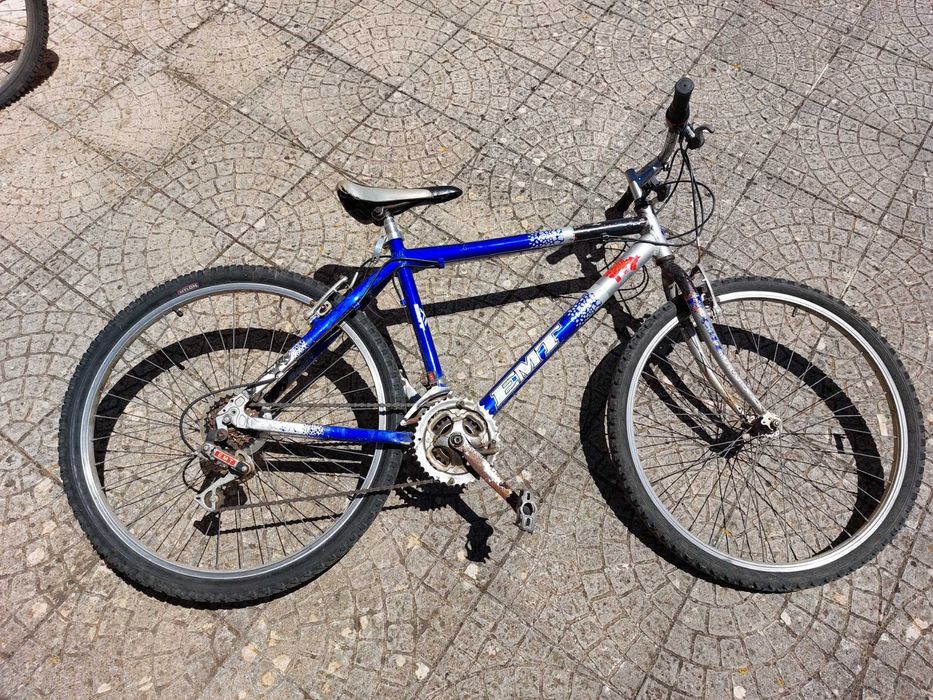 Bicicletas para ferro velho