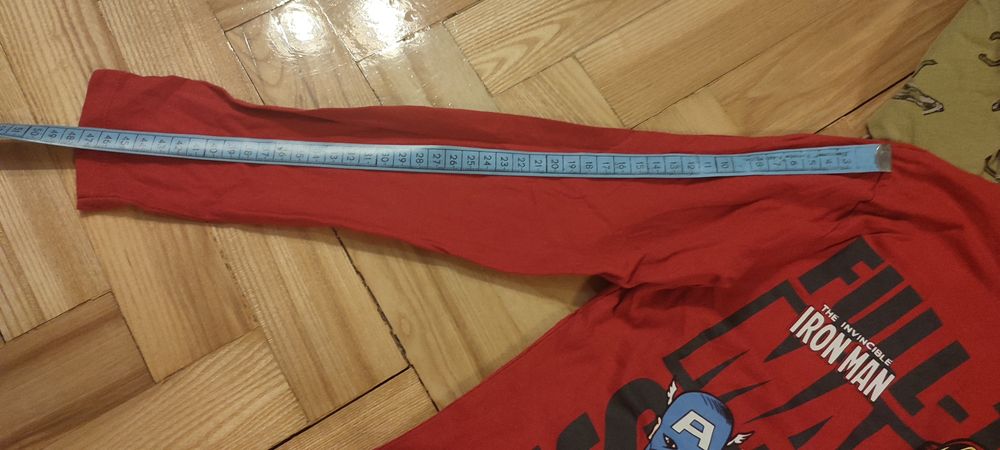 Koszulki chłopięce134 trzy sztuki i 128 jedna sztuka