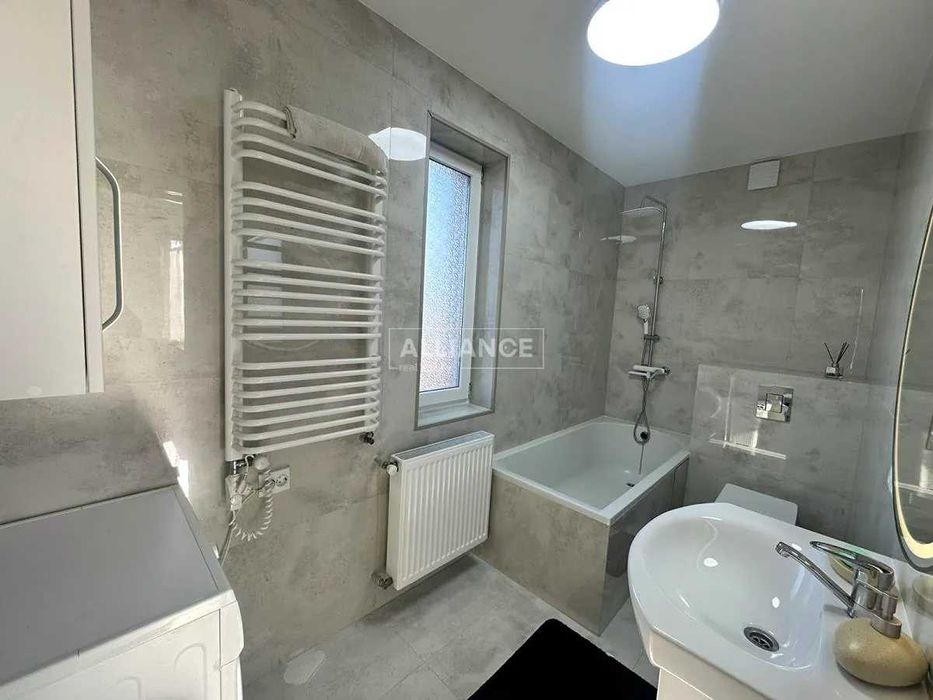 Продам шикарний будинок в 15 км від Івано-Франківська