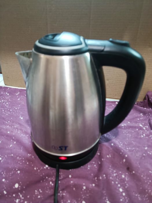 электрочайник продам