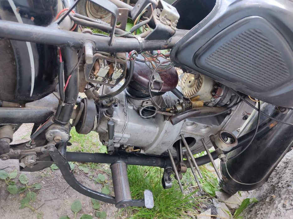 Продам мотоцикл МТ, Днепр, в хорошому стані не находу, без коляски.