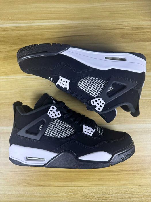 Air Jordan 4 Retro White Thunder  R. 45