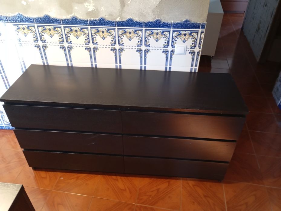 Cómoda 6 gavetas preta