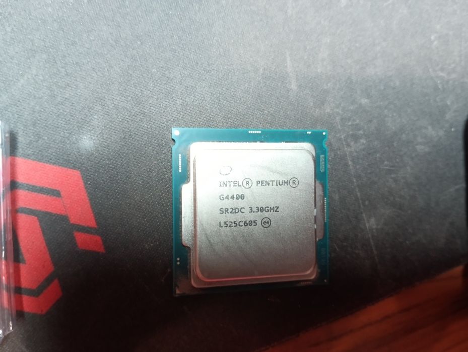 Процессор Intel pentium G4400 с видеоядромsocket 1151
