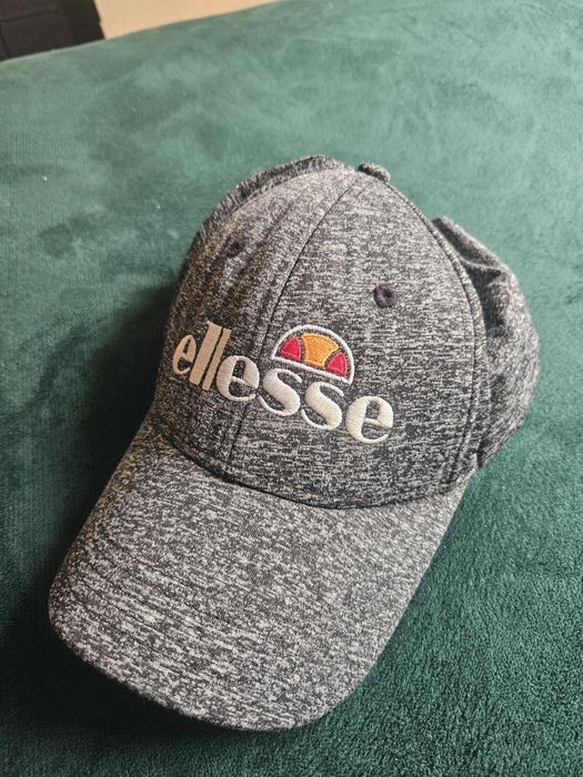 Czapka turystyczna sportowa ellesse