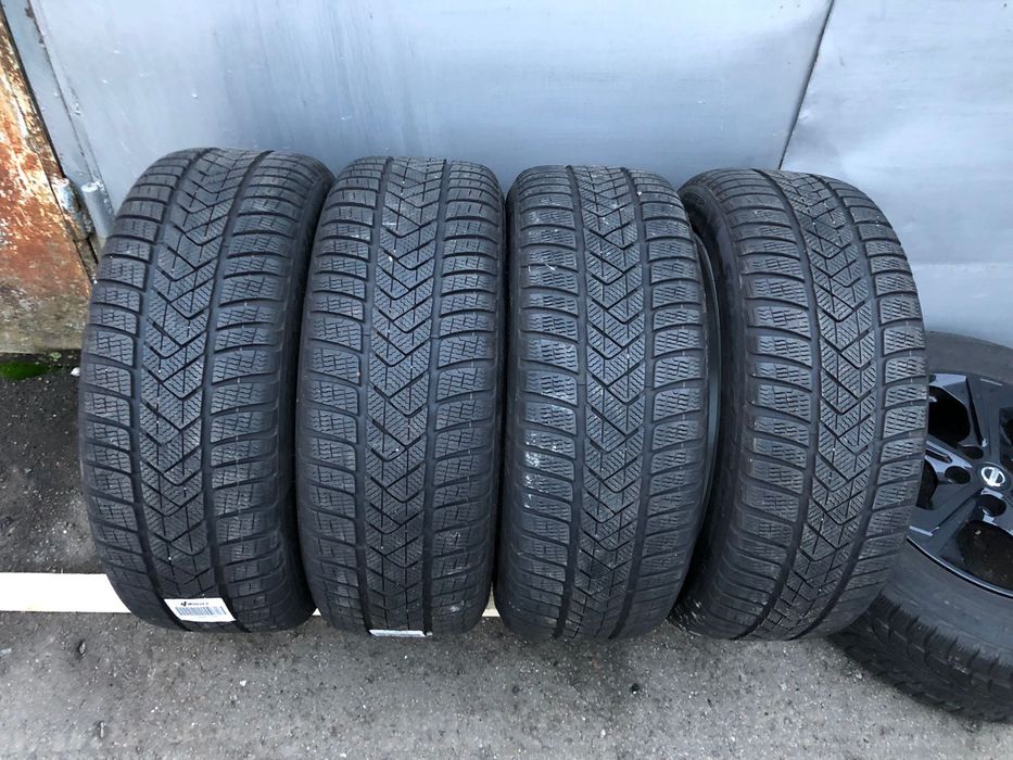 245/45/19 Pirelli Winter Sottozero 3 245/45 R19 102V XL