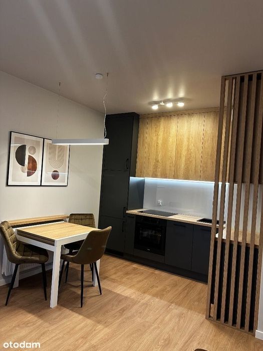 Bezpośrednio 2 pokoje z miejscem parkingowym Jar