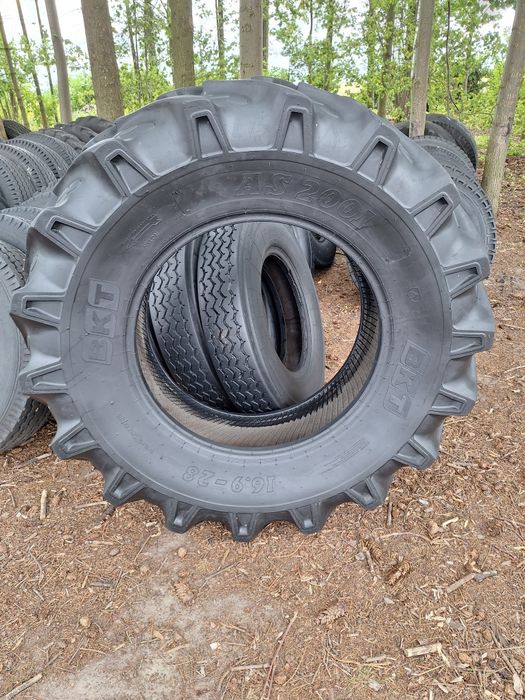 Opona Zetor Ursus BKT 16,9/28