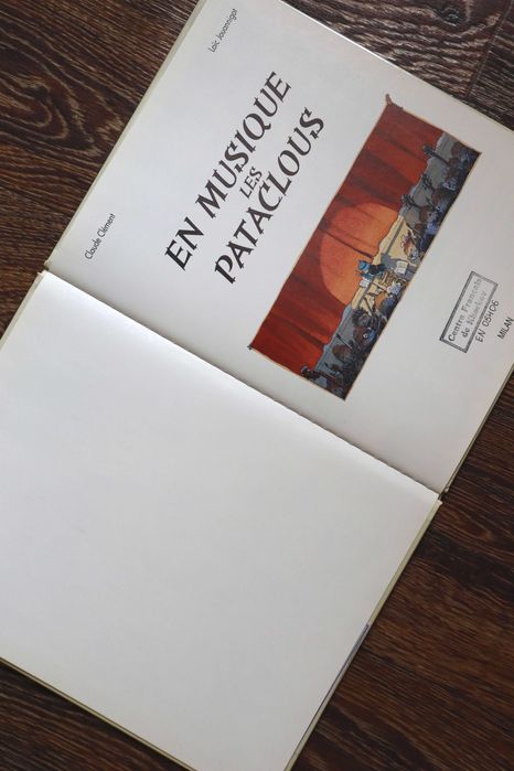 Книга En Musique les Pataclous