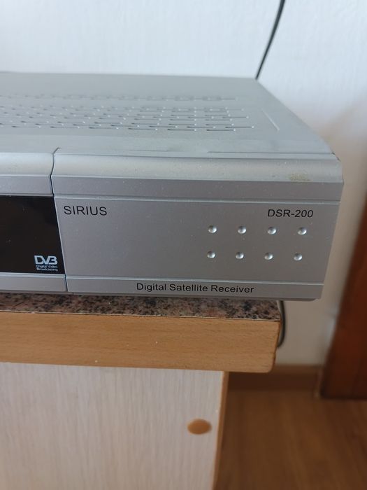 Цифровий тюнер супутникового телебачення Sirius DSR-200