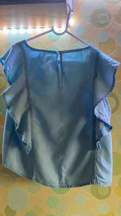 Elegancka bluzka z falbanami MANGO Wiosna Lato