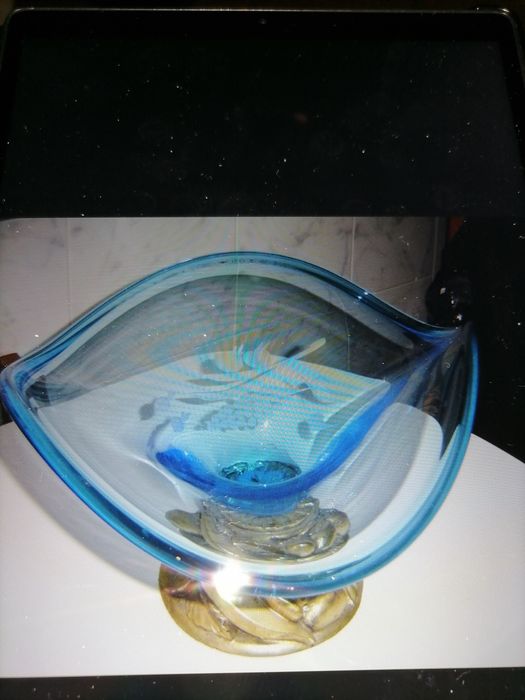 Fruit bowl with stand featuring embossed fruit design435563604696770561