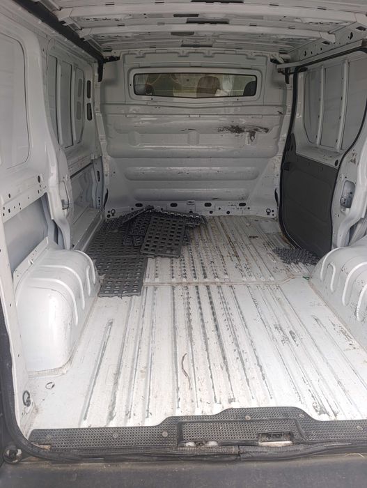 Carrinha Opel Vivaro 2000cc com 114868 km