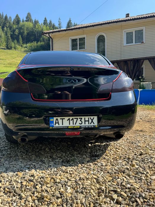 Автомобіль Інфініті