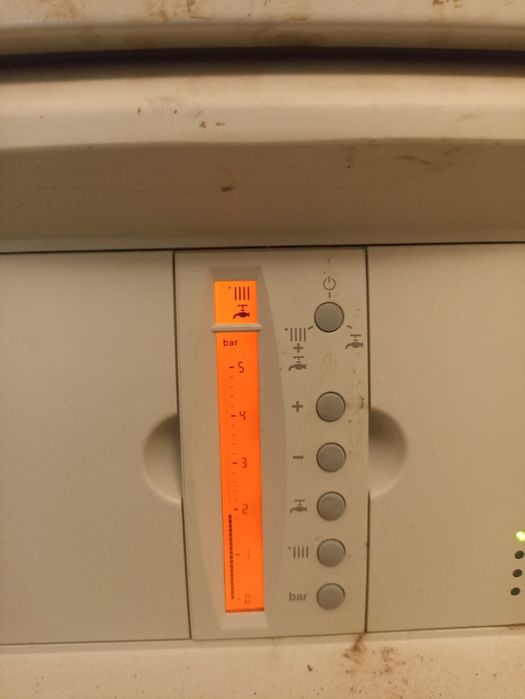 Máquina de aquecimento Roca Laia 25 GTA Confort S + Depósito 1000L