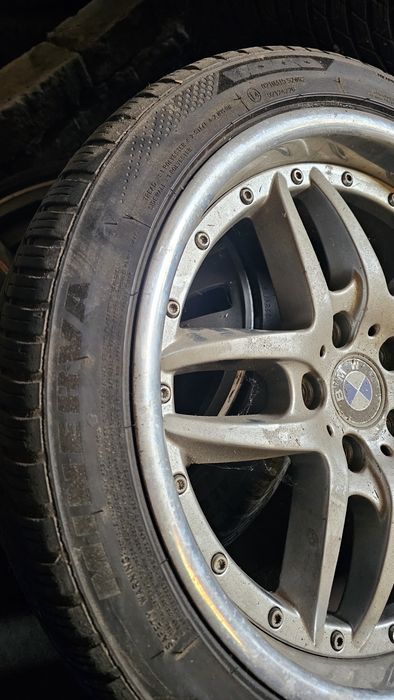 Opony wielosezonowe 235/40R18