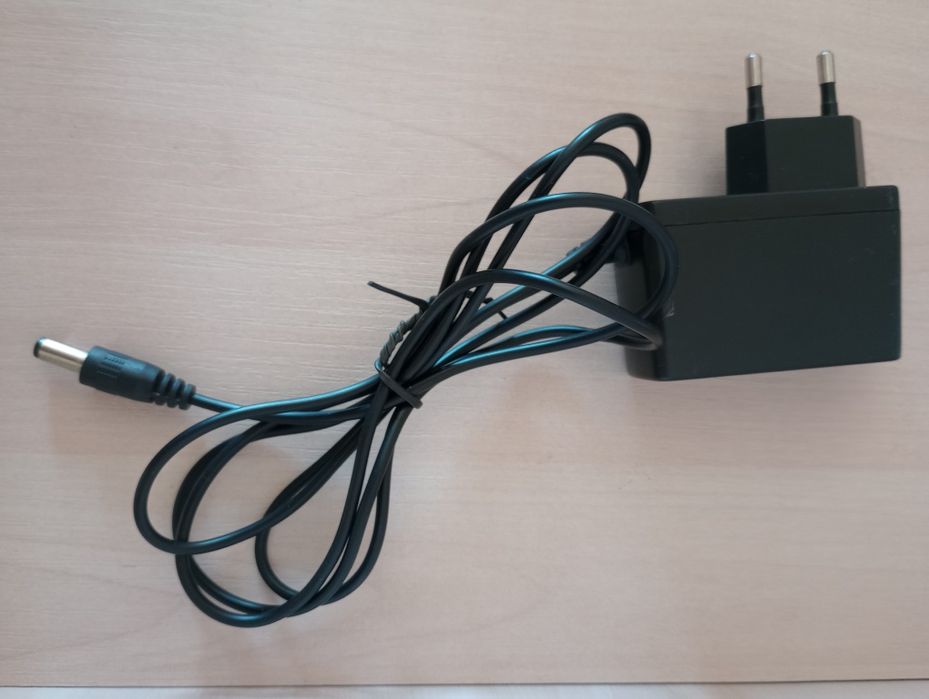 Блок питания импульсный 12V 1А, штекер 5.5*2.1мм