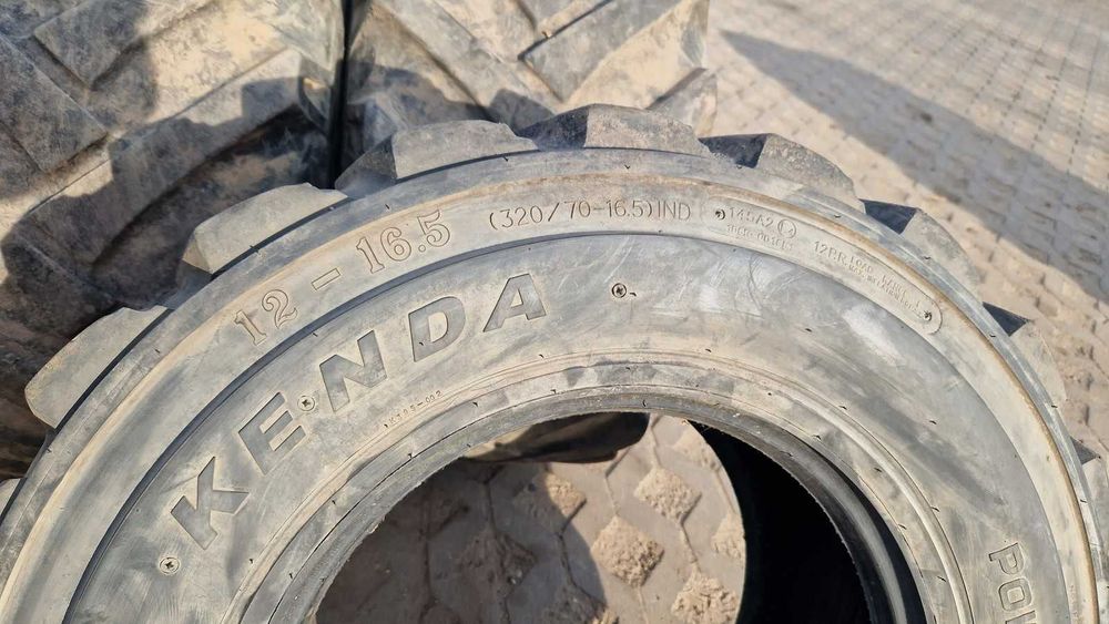 12-16.5 12r16.5 305/70r16.5 Kenda 12PR Bobcat 70% bez napraw