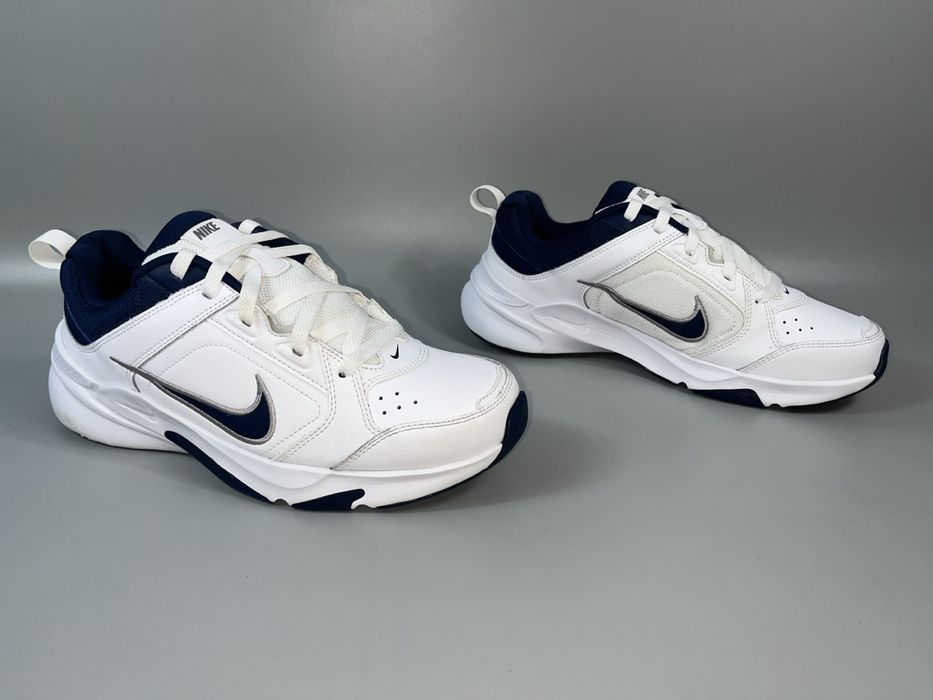 Кросівки шкіряні Nike Defyallday 42.5 розмір (по стельке 27 см)