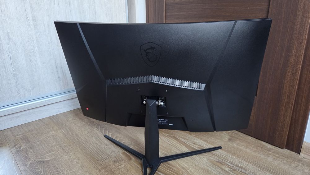 MSI 32cale 165hz Full HD 100% sprawny.