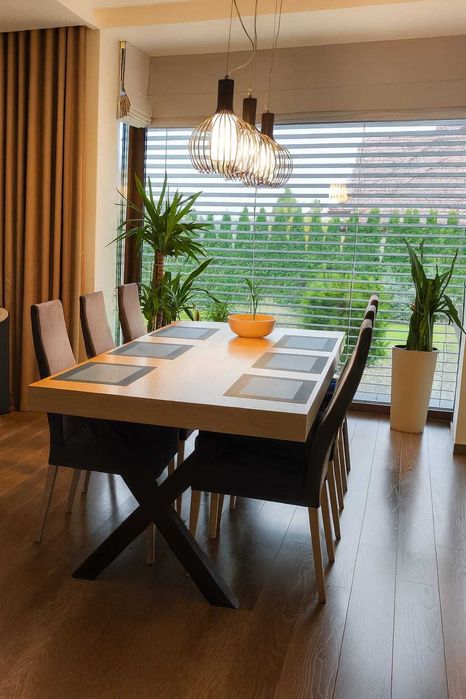 Stół rozkładany 230/330x100 + 8 krzeseł Paged – komplet