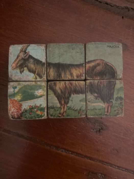 Cubos de madeira Majora