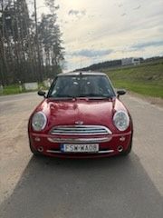 Mini One Cabrio.