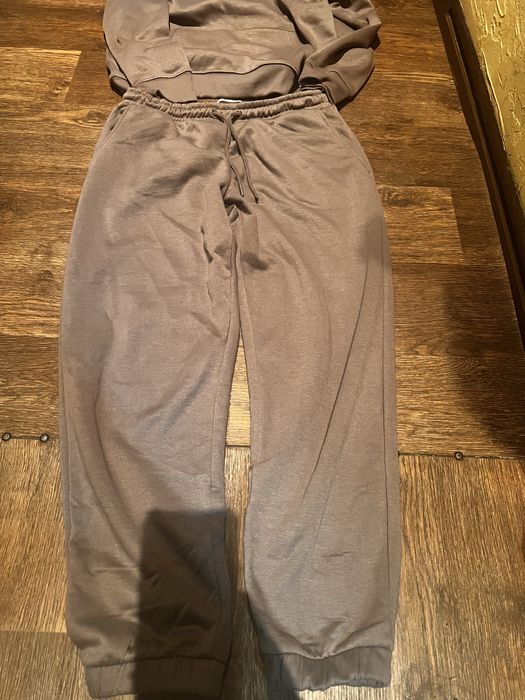 Теплый костюм мокко бежевый sinsay