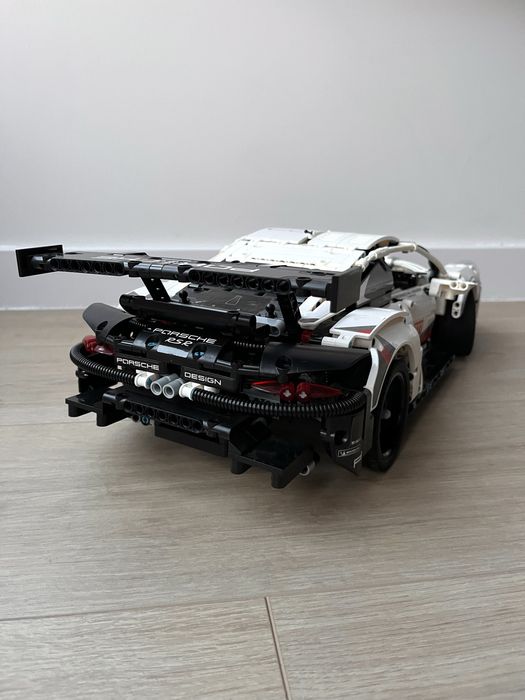 Конструктор TECHNIC Porsche 911 RSR 42906 Новий Лего Порше Lego