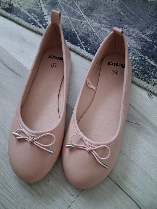 Sprzedam baleriny dziewczęce r.34