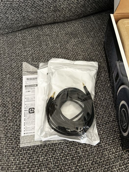 Headphones  Audio-Technica ATH-M40x Excelente Estado