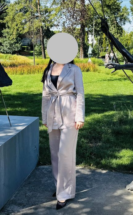 Костюм шовковий. Костюм українського бренду Marshal