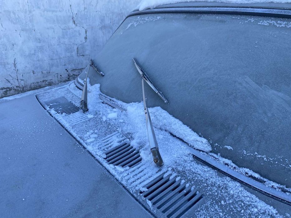 Газ 2401 в родном окрасе