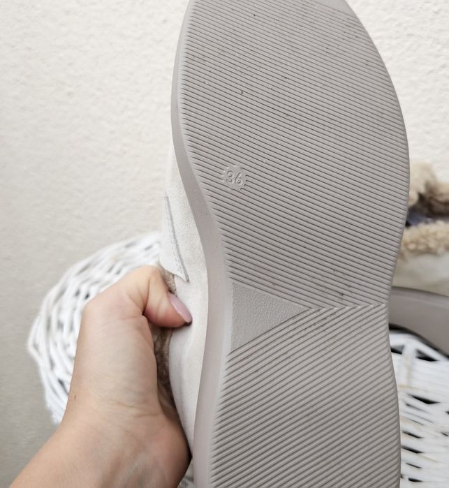 Зимові жіночі лофери на хутрі.