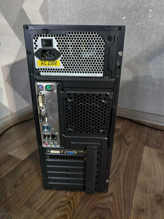 Системний блок i5-4590 GT630 1gb HDD 500пи 8gb ddr3
