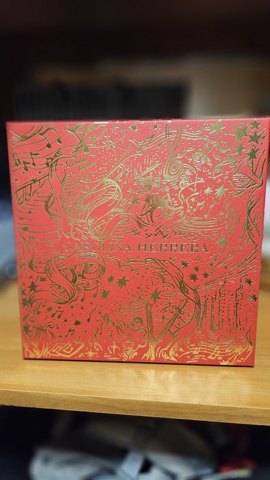 Чоловічий подарунковий набір Carolina Herrera 212 VIP Black