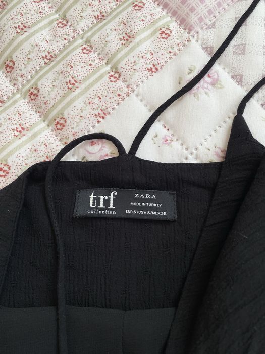 Czarny top w na ramiączka z rozcięciem S 36 zara basic wiskoza