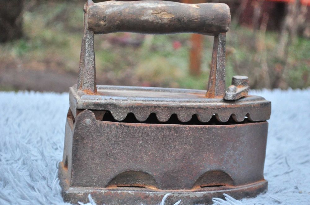 Утюг на углях угольный ИЧЛЗ 2р вугільна праска СССР коллекционный