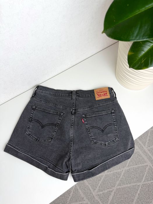 Жіночі мом шорти Levis, розмір 29