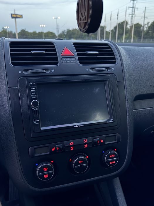 Продам Volkswagen golf 5