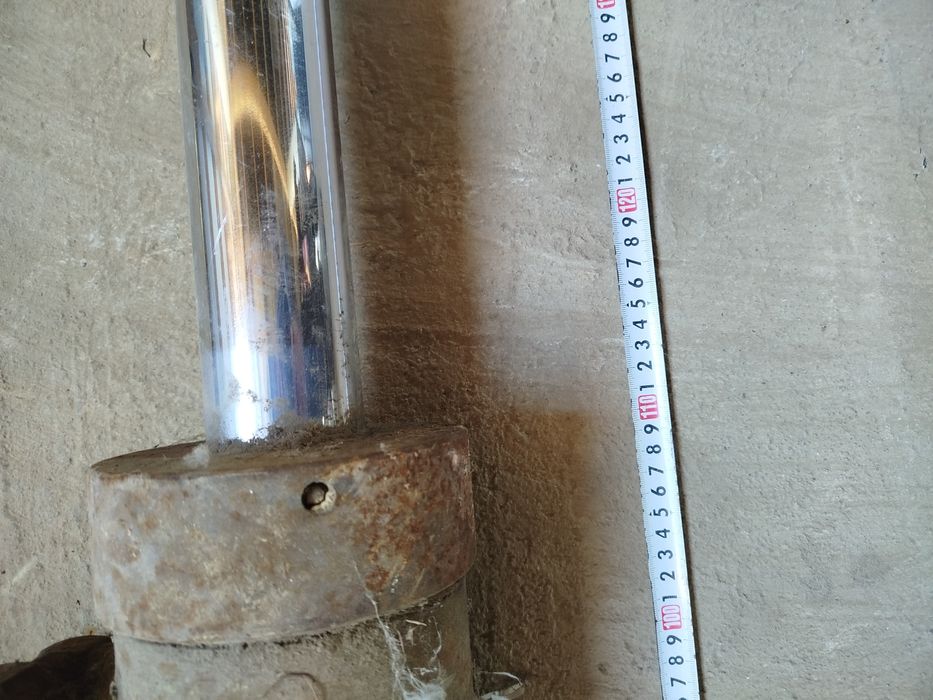 Siłownik hydrauliczny dwustronnego działania