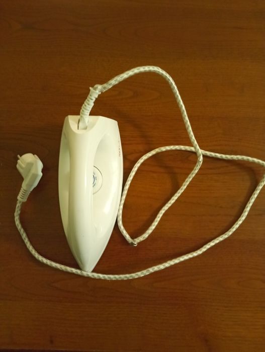 Утюг Royal ,б/у - 100 грн.