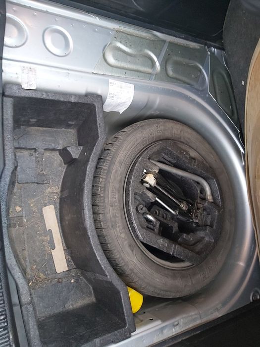 Skoda Fabia 1.6 Дизель  2011 Універсал