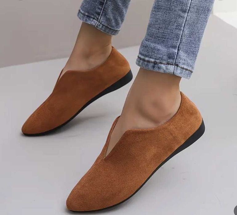 Mocassins castanhos Novos